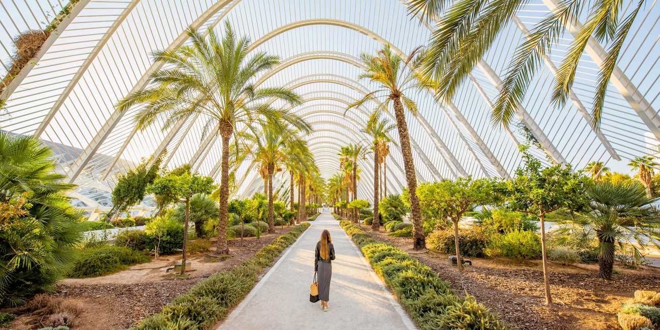Tours turísticos en autobús con paradas libres en Valencia, España – Monumentos principales, atracciones famosas y rincones ocultos en 2026